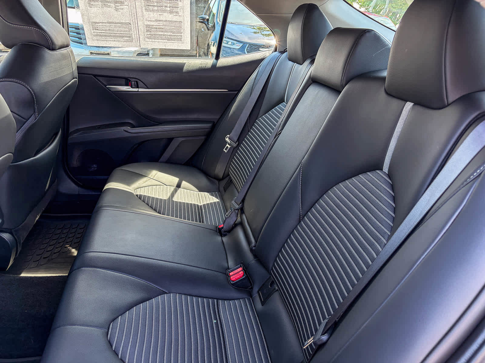 Used 2023 Toyota Camry SE w/ Blackout Package (TMS) FWD image 17
