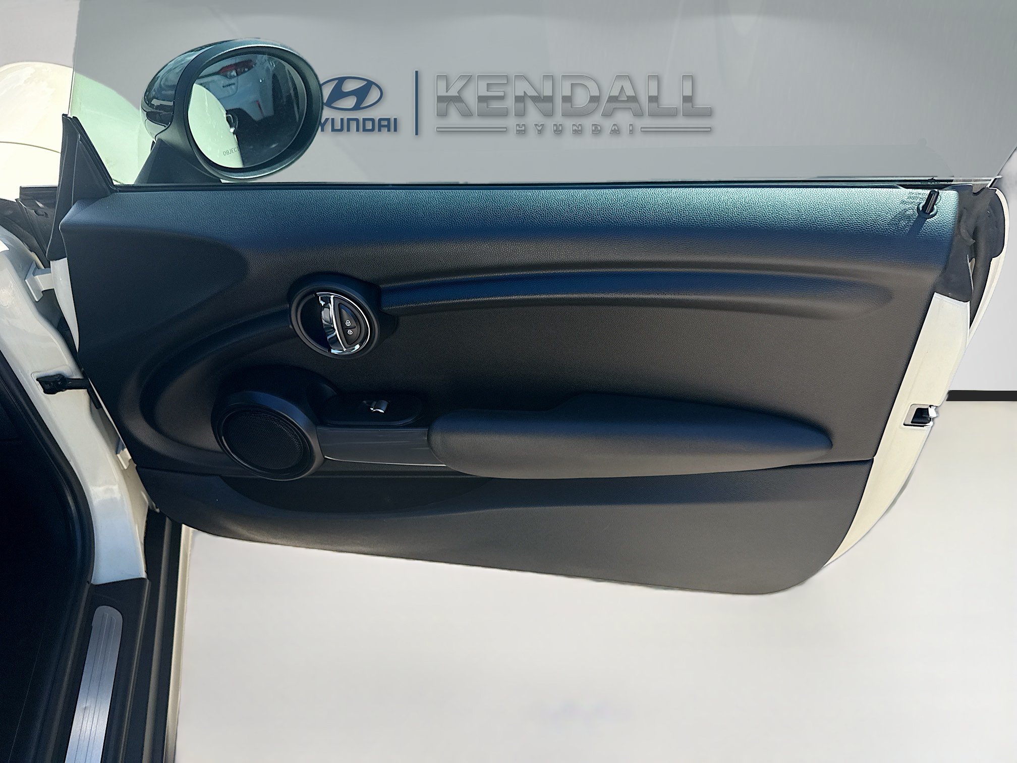 Used 2015 MINI Cooper 2-Door Hardtop FWD image 27