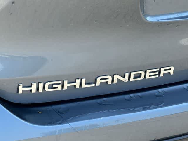 Used 2023 Toyota Highlander Limited AWD/4WD image 19