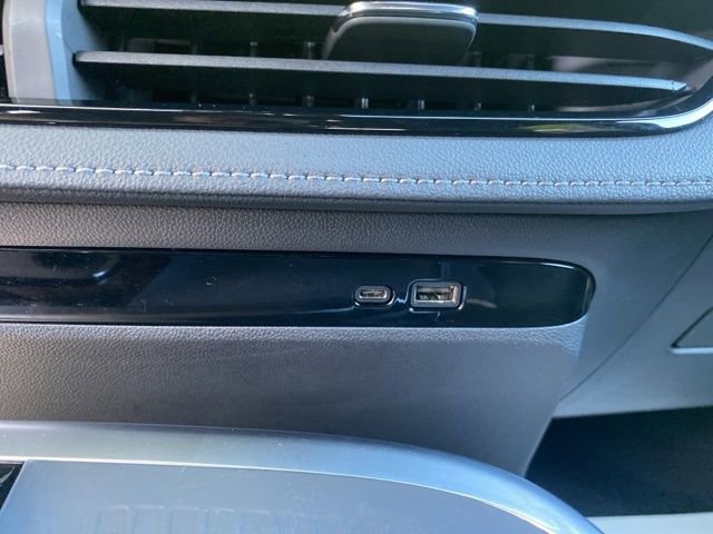 Used 2025 Buick Enclave Sport Touring image 25