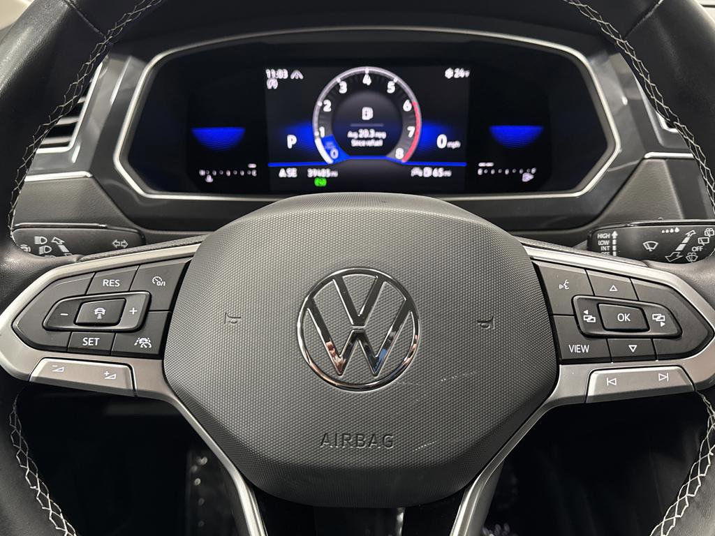 Used 2022 Volkswagen Tiguan SE AWD/4WD image 15