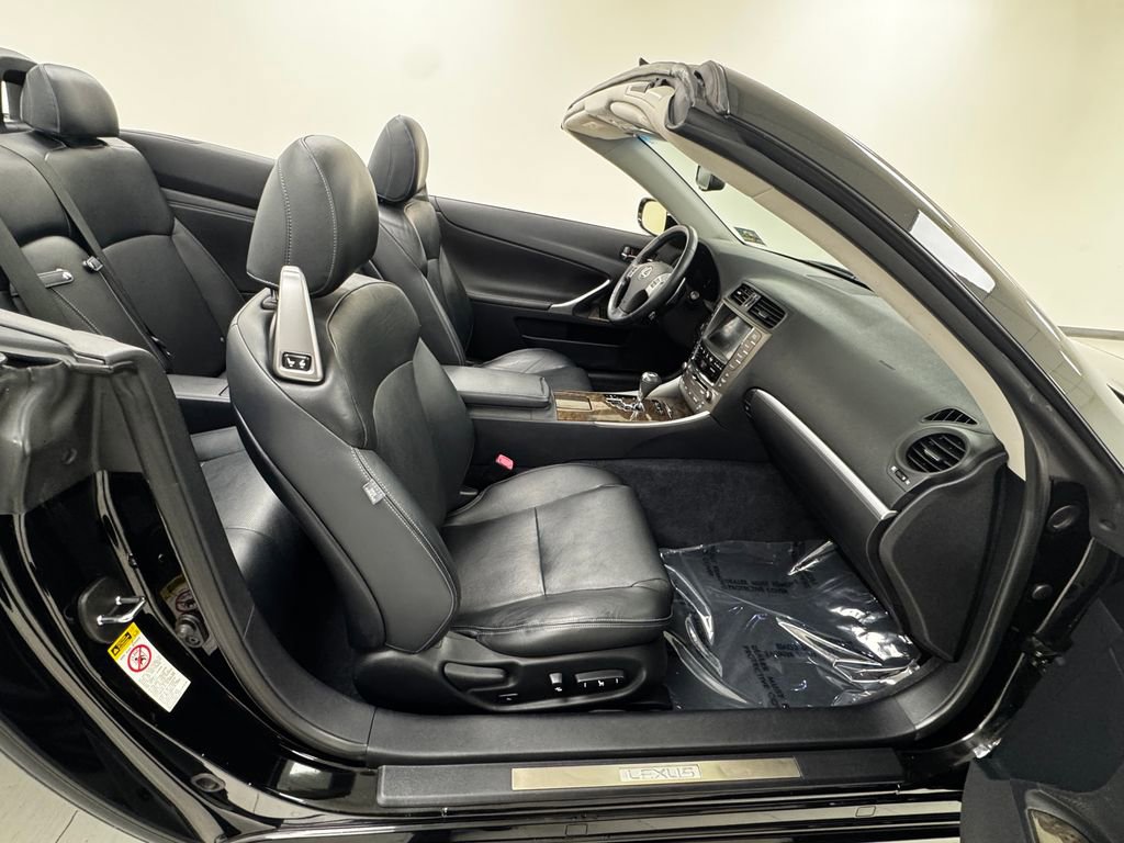 Used 2012 Lexus IS 350C image 21