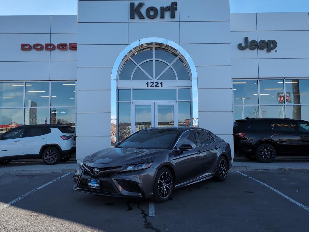 Used 2023 Toyota Camry SE