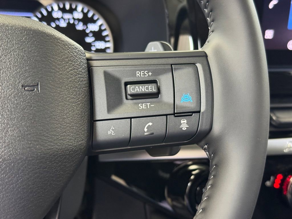 New 2026 Nissan Pathfinder SV image 32