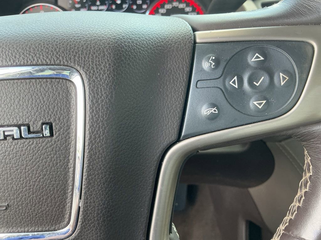 Used 2016 GMC Yukon Denali image 15