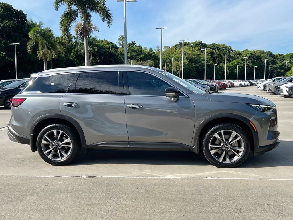 Used 2022 INFINITI QX60 Luxe w/ Cargo Package FWD image 8