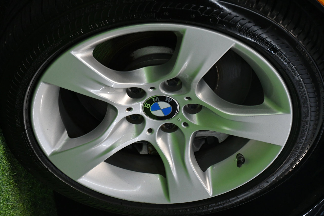 Used 2011 BMW 335i Coupe image 7