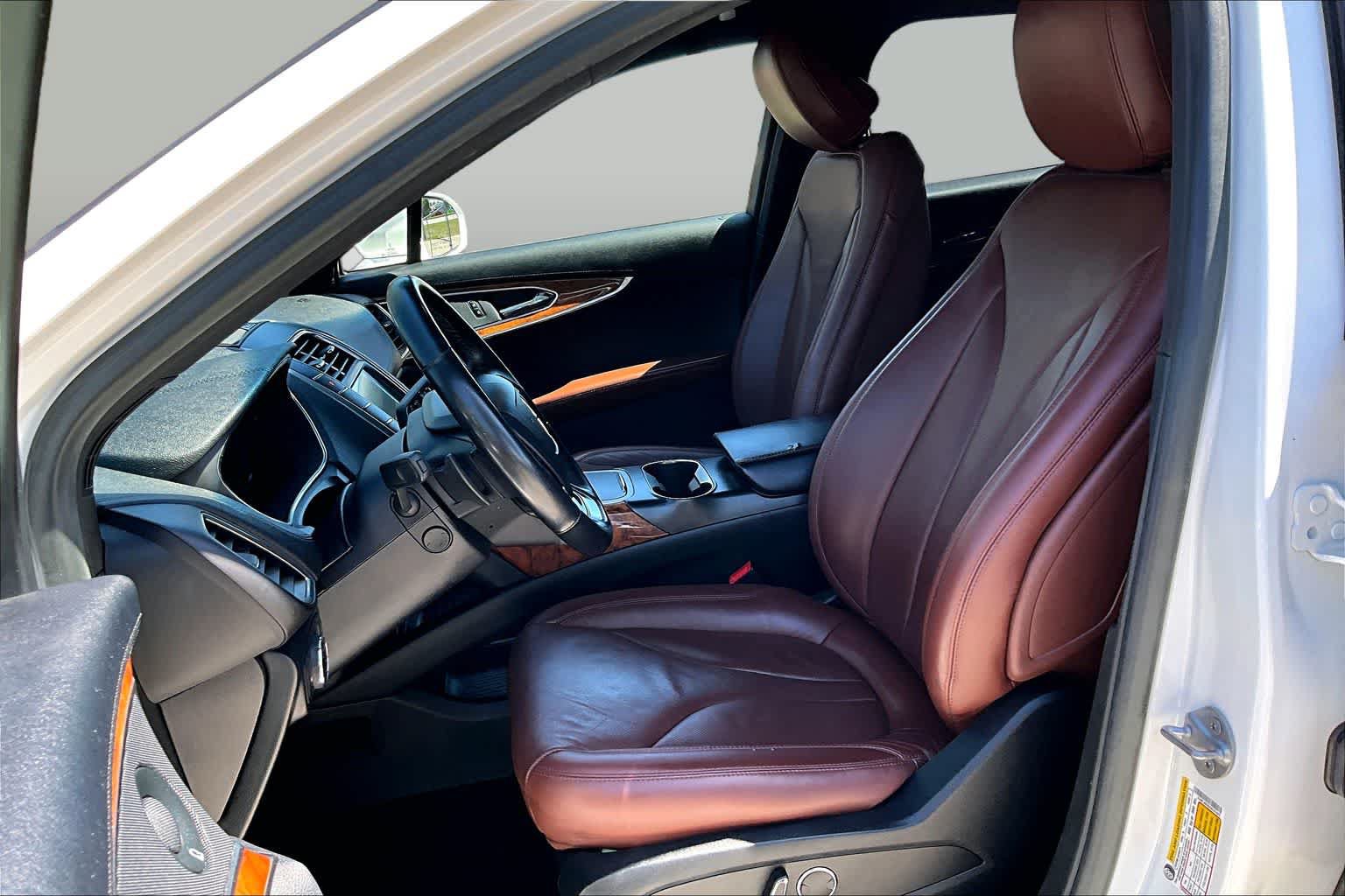 Used 2020 Lincoln Nautilus Reserve FWD image 8