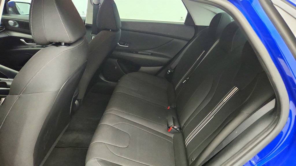 Used 2022 Hyundai Elantra SEL w/ Convenience Package FWD image 20