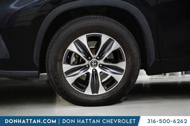 Used 2023 Toyota Highlander XLE image 45