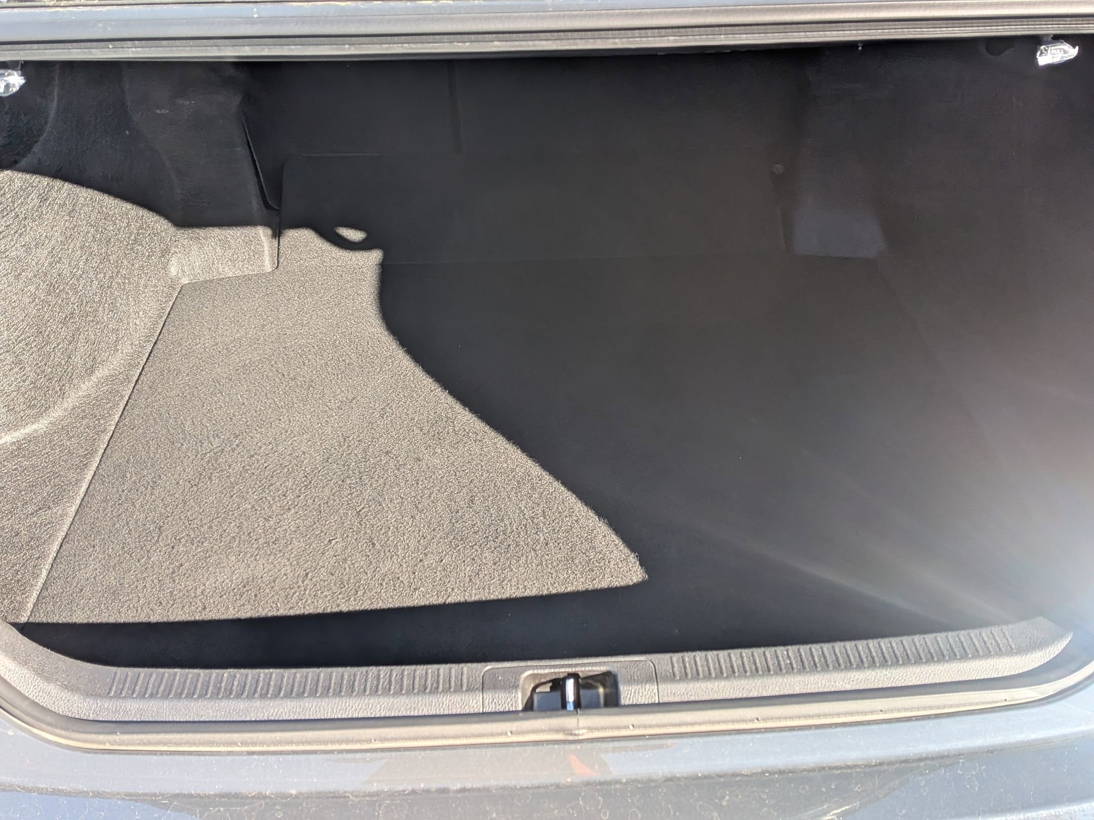 Used 2025 Toyota Camry SE image 34