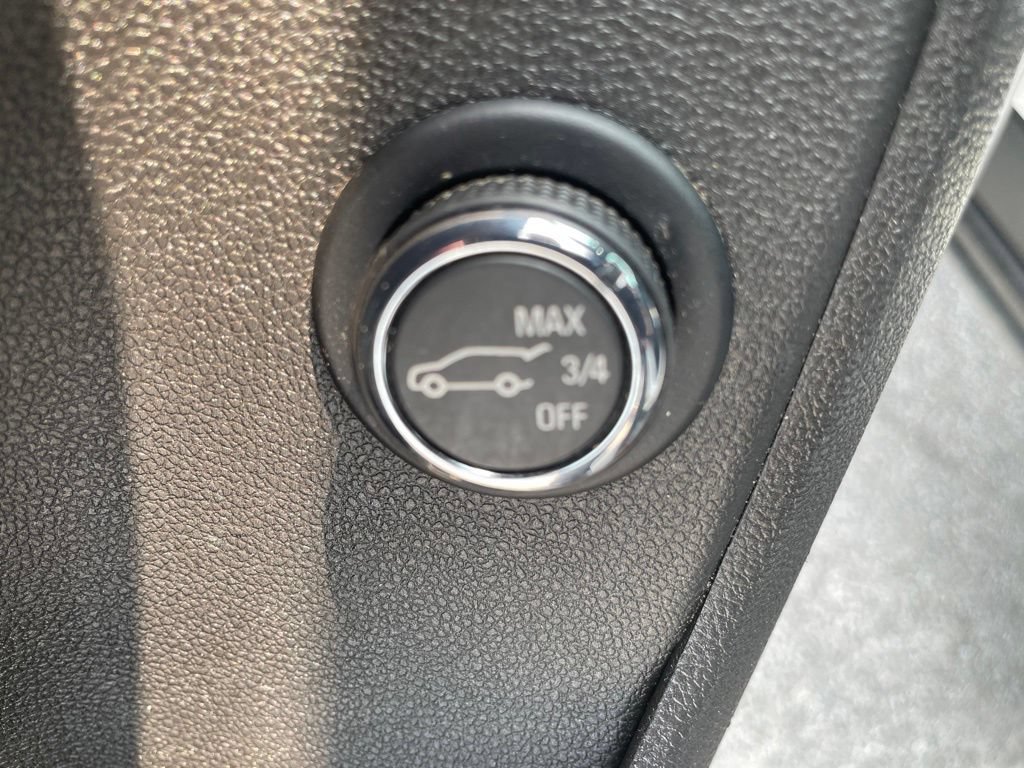 Used 2022 Chevrolet Blazer RS FWD image 16