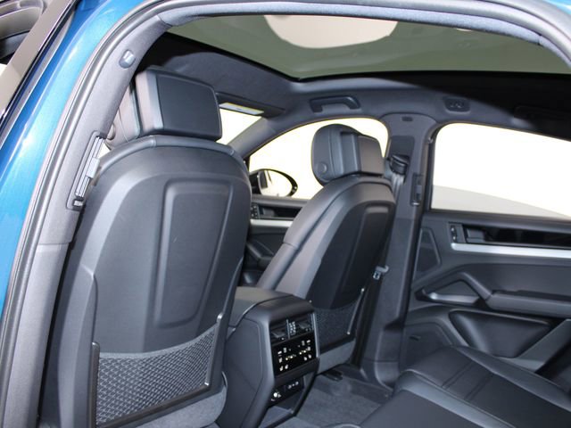 New 2026 Porsche Cayenne S AWD/4WD image 20