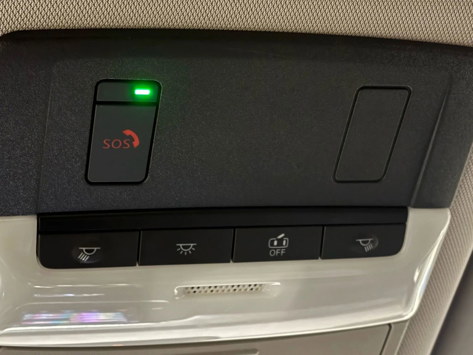 Used 2021 Nissan Rogue SV image 47