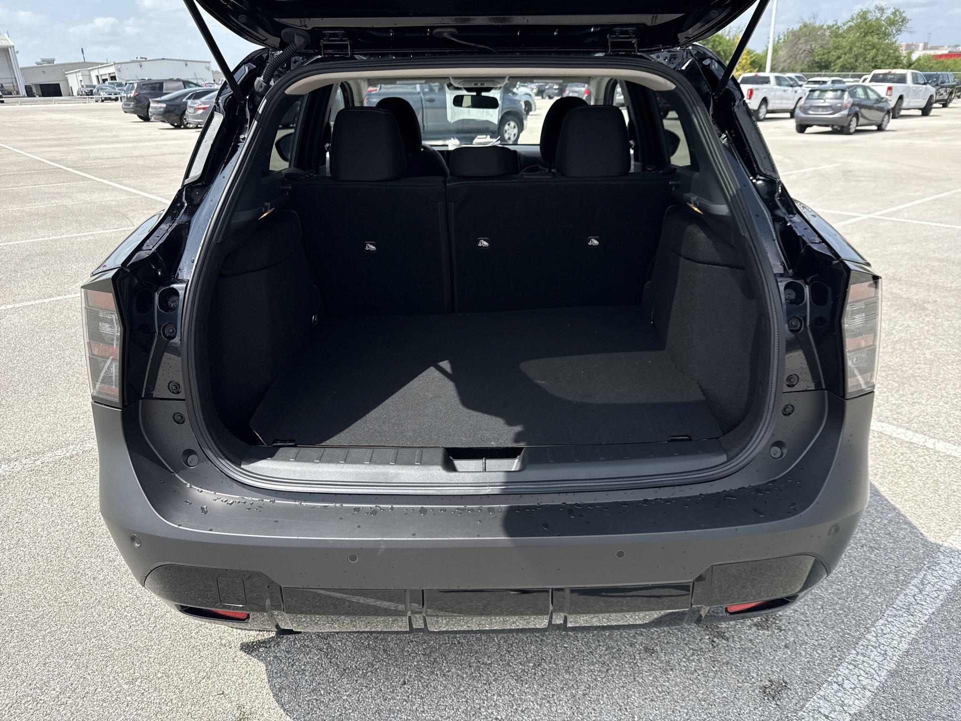 Used 2026 Nissan Kicks SV w/ SV Premium Package AWD/4WD image 21