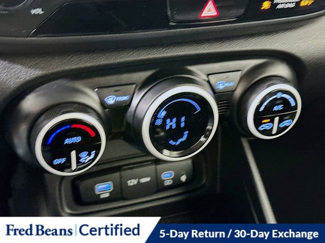 Certified 2025 Hyundai Venue Limited image 18