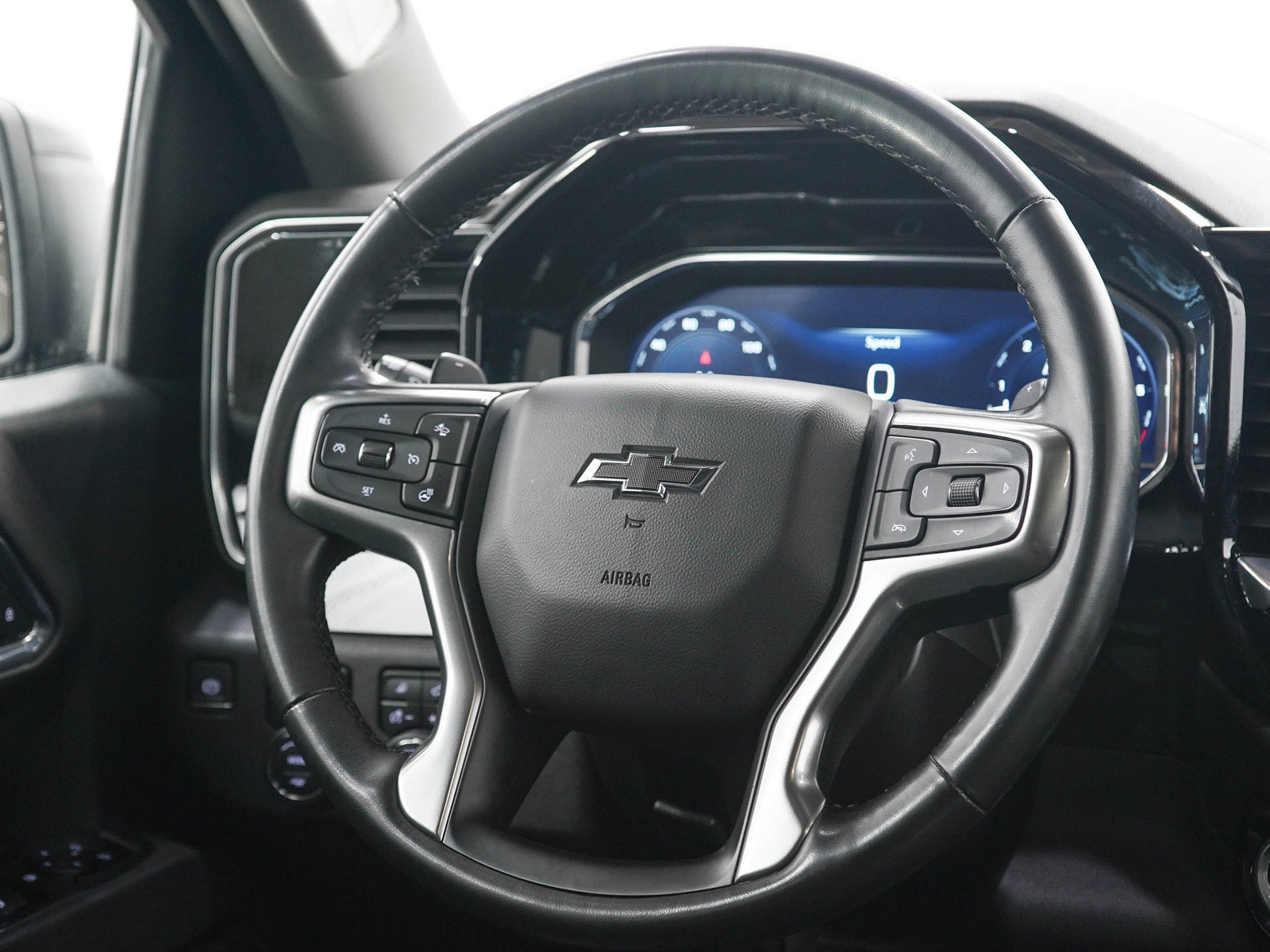 Used 2023 Chevrolet Silverado 1500 RST AWD/4WD image 16