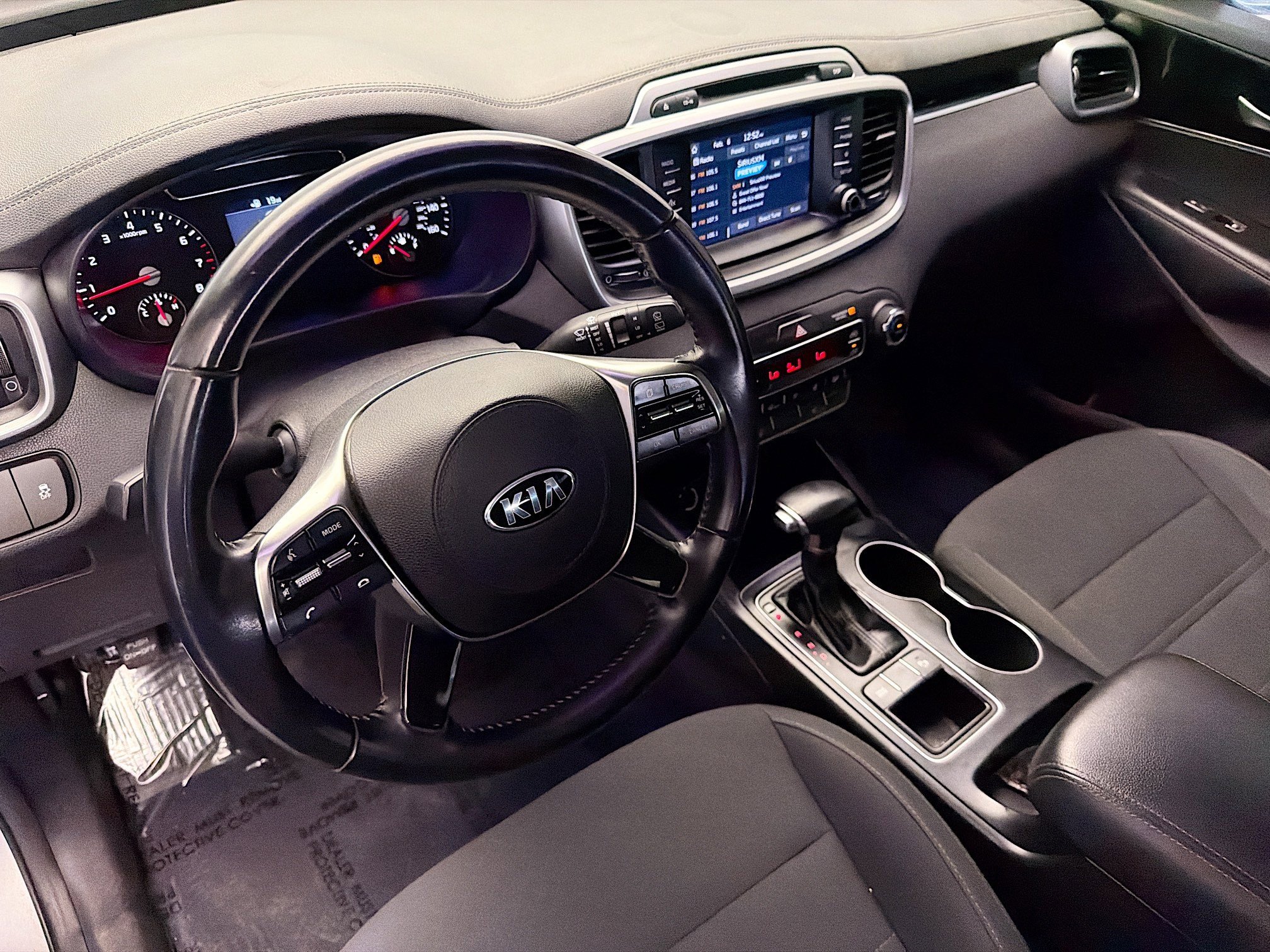 Used 2019 Kia Sorento LX w/ LX Convenience Package image 7