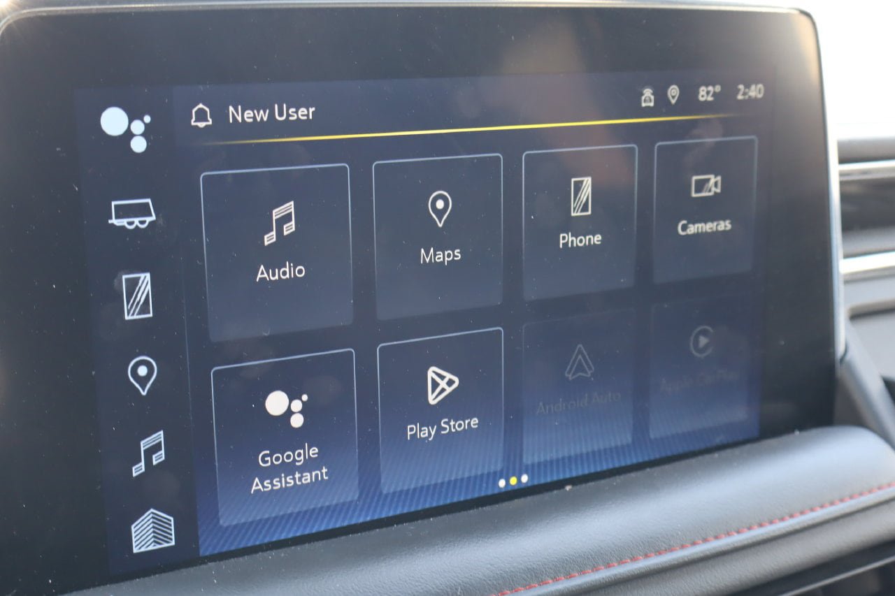 Used 2024 Chevrolet Suburban RST RWD image 9