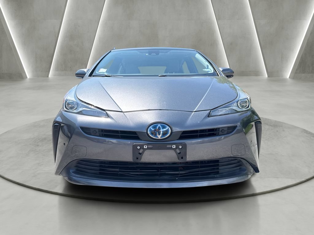 Used 2022 Toyota Prius LE FWD image 2