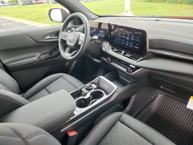 New 2027 Chevrolet Equinox LT w/ Convenience Package II FWD image 19