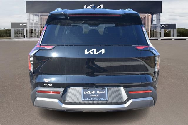 New 2026 Kia EV9 Wind image 5