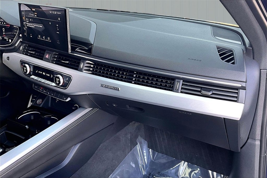 Used 2021 Audi S4 Prestige w/ Prestige Package image 26