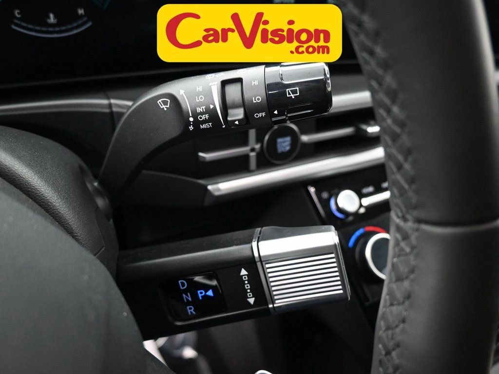 Used 2025 Hyundai Santa Fe SEL w/ Tow & Go Package image 16