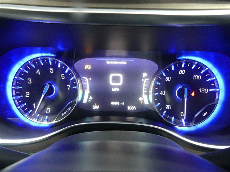 Used 2018 Chrysler Pacifica Touring-L Plus FWD image 31
