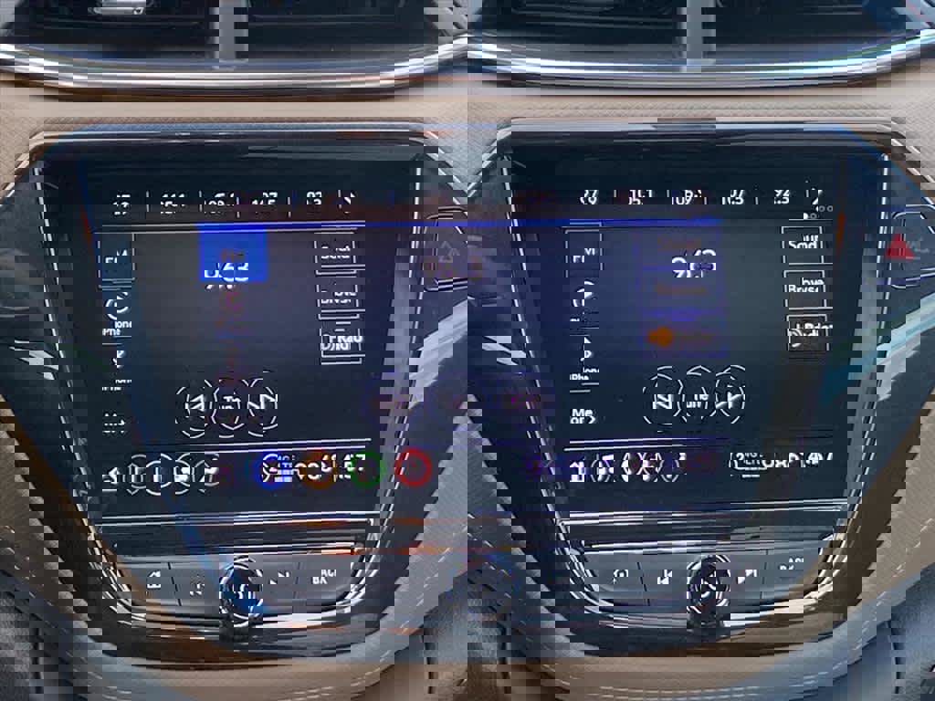 Used 2021 Chevrolet TrailBlazer ACTIV w/ Sun and Liftgate Package image 9