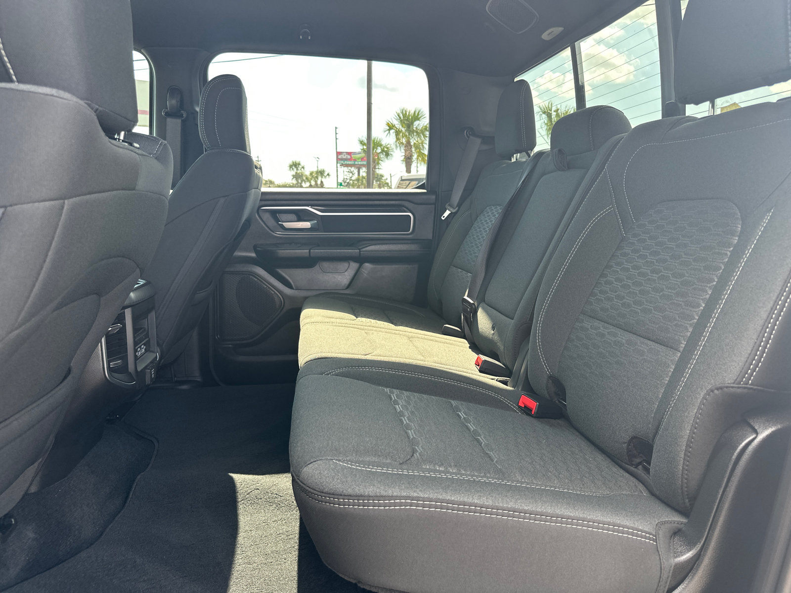 Used 2025 RAM 1500 Big Horn AWD/4WD image 14