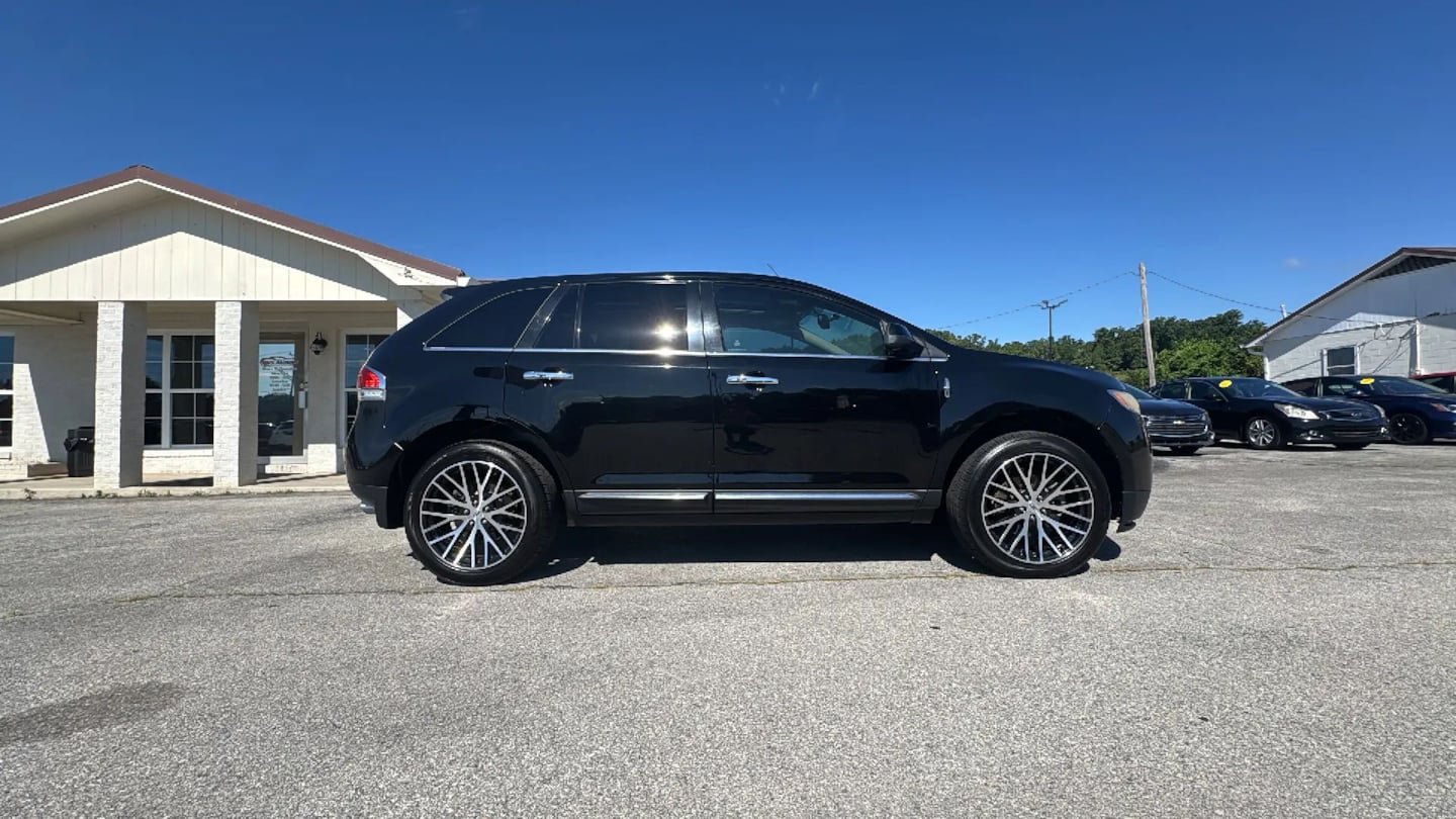 Used 2012 Lincoln MKX FWD w/ Wood Pkg image 7