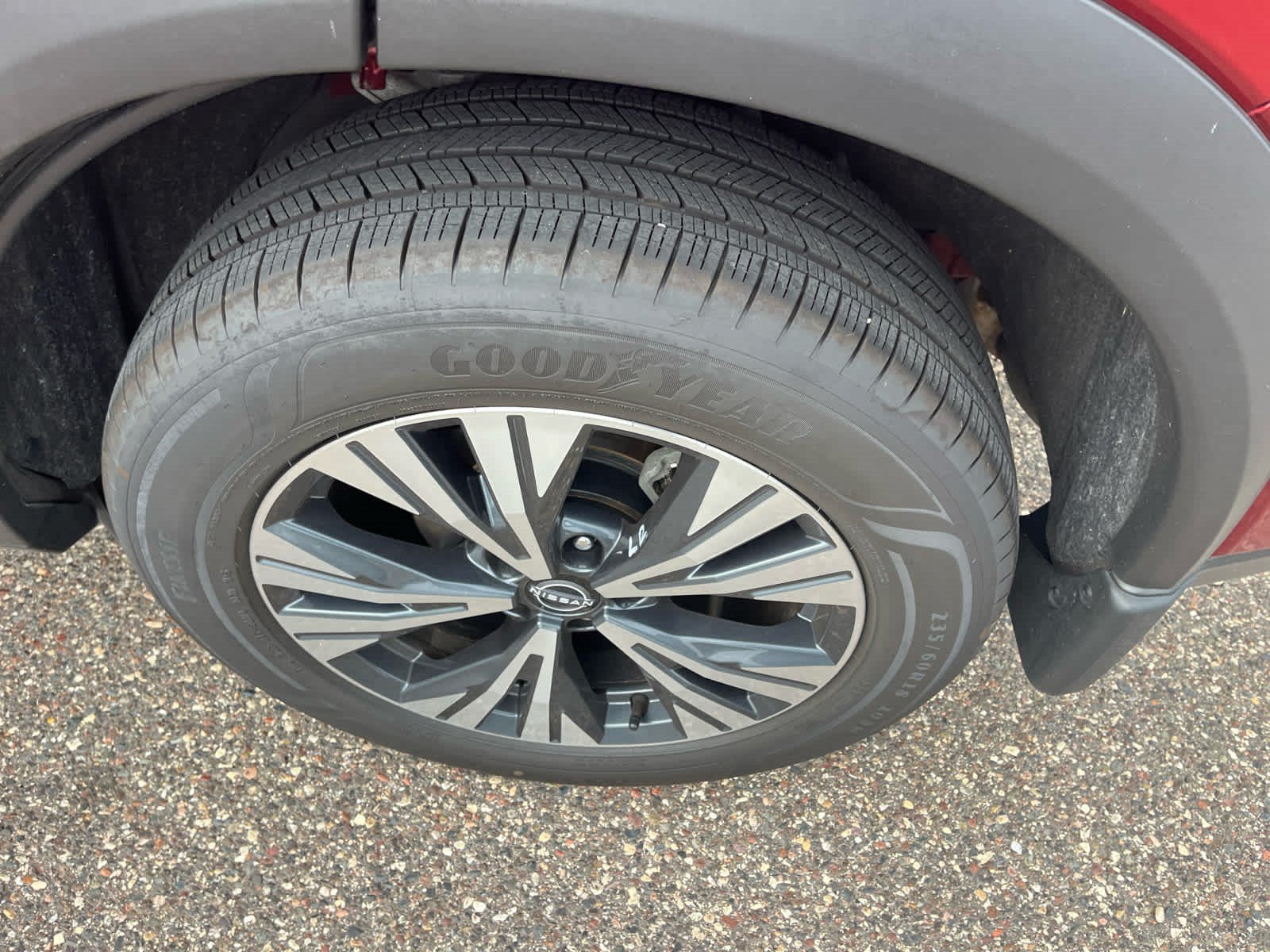 Used 2023 Nissan Rogue SV AWD/4WD image 7
