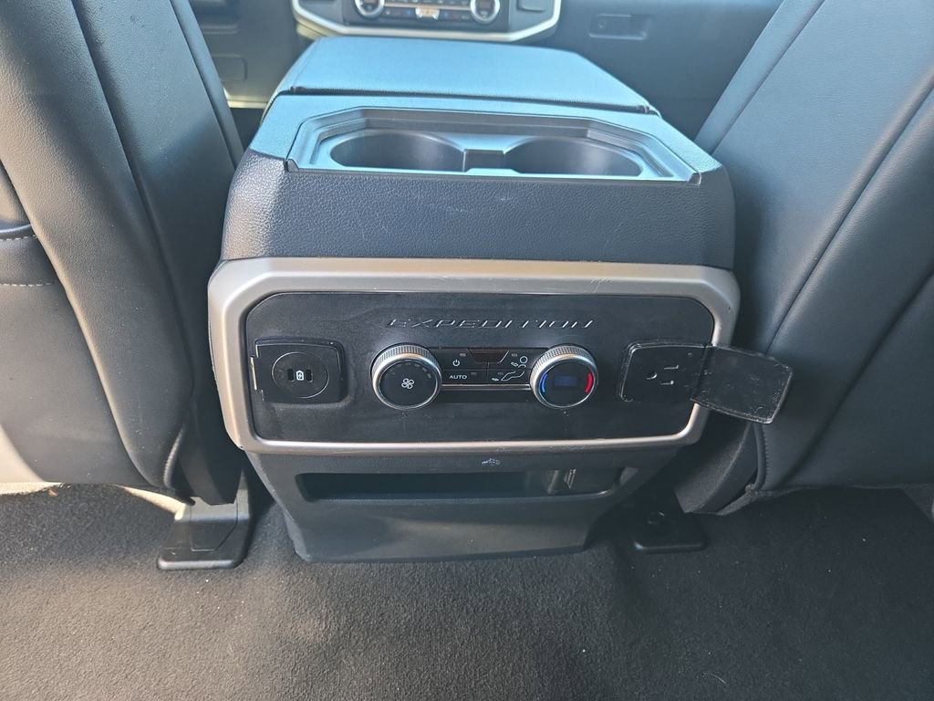 Used 2024 Ford Expedition Max XLT image 21