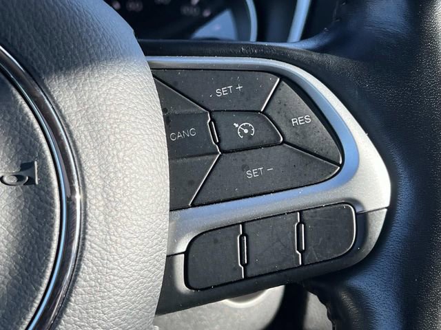 Used 2019 Jeep Compass Limited image 24