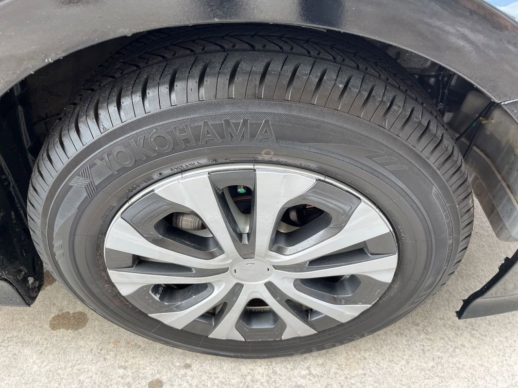 Used 2022 Toyota Prius LE image 22