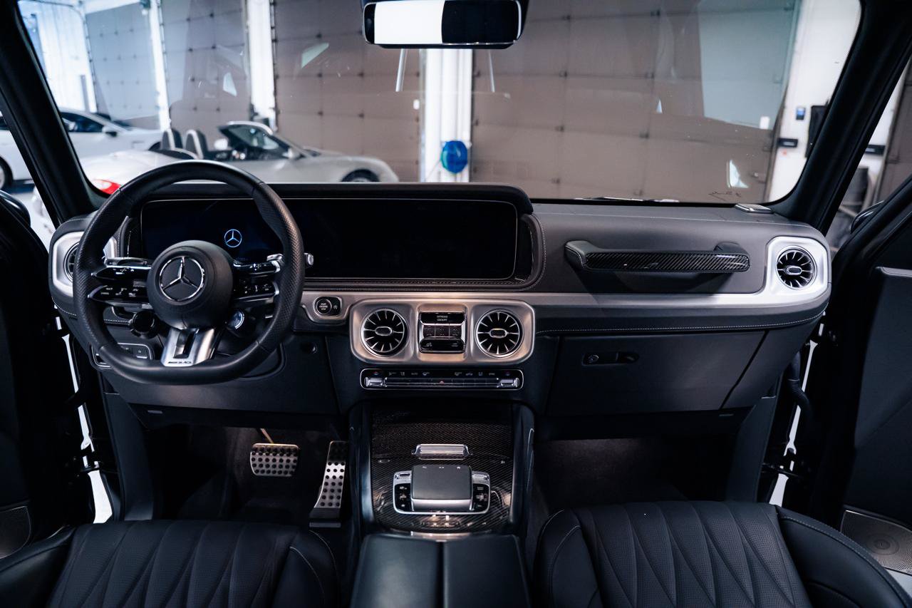 Used 2025 Mercedes-Benz G 63 AMG 4MATIC image 32