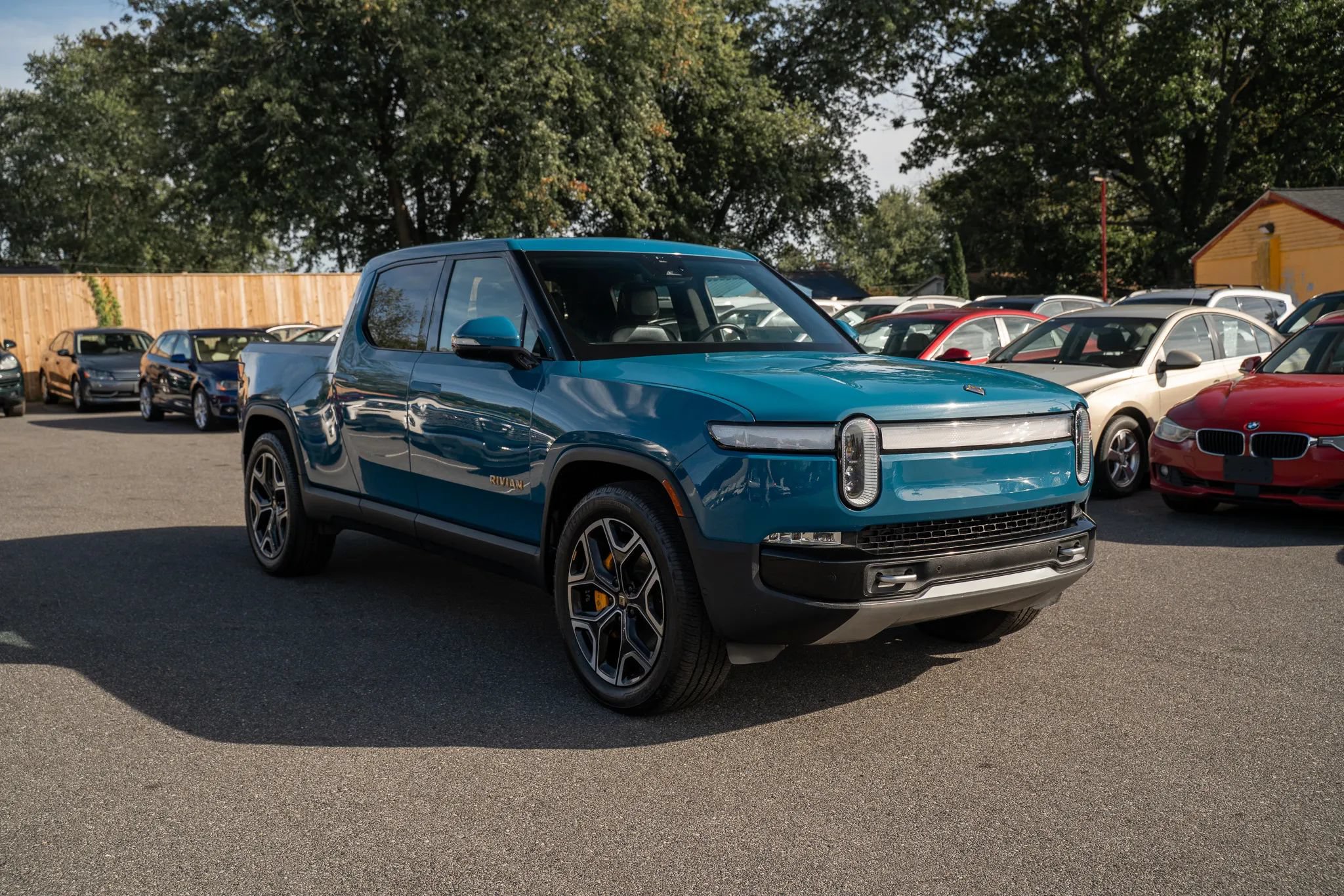 Used 2022 Rivian R1T Adventure AWD/4WD image 4