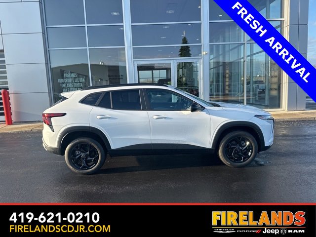 Used 2025 Chevrolet Trax LT image 30