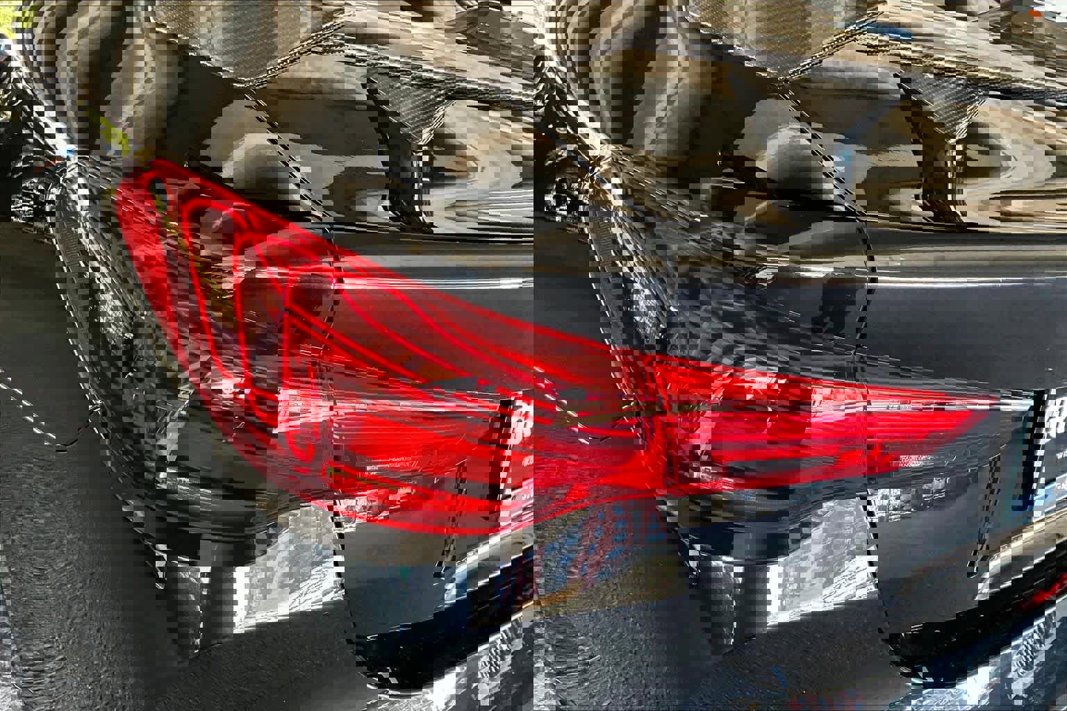 Used 2025 BMW M4 Competition image 28