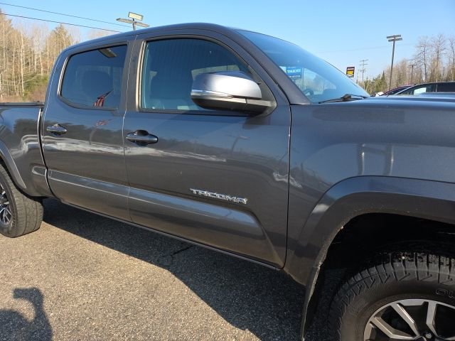 Used 2021 Toyota Tacoma TRD Sport image 29
