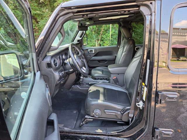 Used 2022 Jeep Wrangler Unlimited Sahara w/ Cold Weather Group AWD/4WD image 14