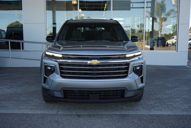 New 2025 Chevrolet Traverse LT w/ Sun and Wheel Package image 3