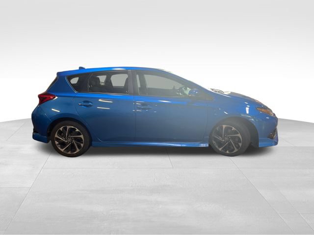 Used 2018 Toyota Corolla iM w/ All-Weather Mat Package FWD image 7