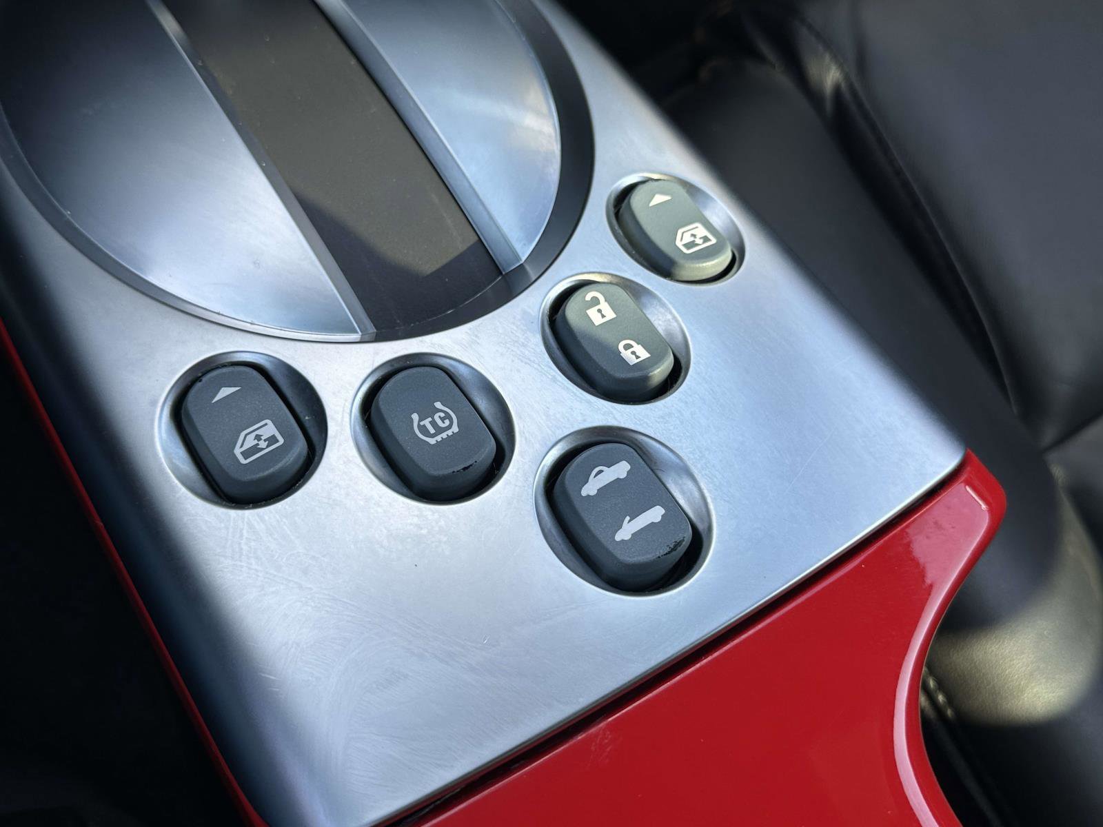 Used 2003 Chevrolet SSR w/ Preferred Equipment Group image 29