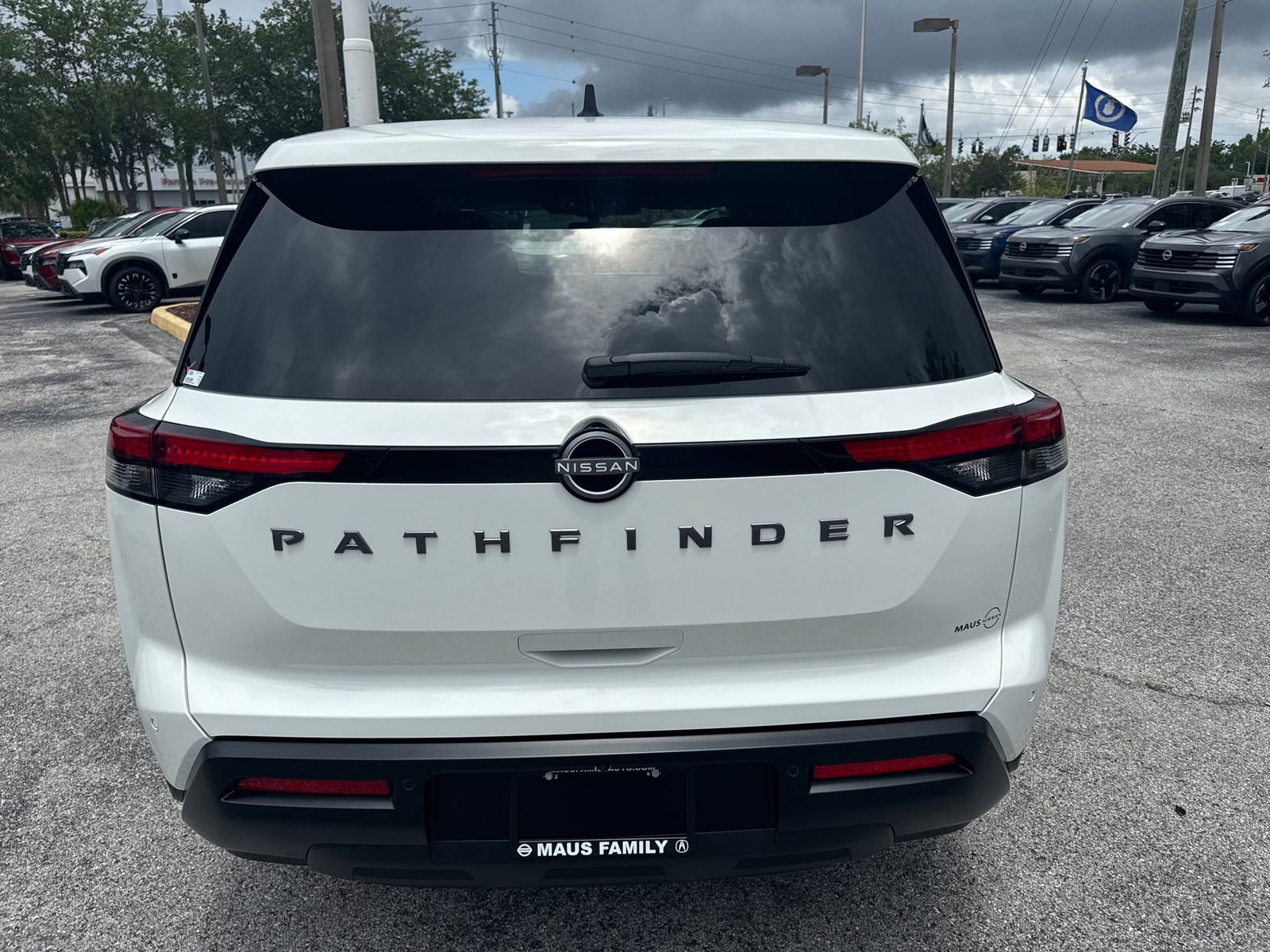 New 2026 Nissan Pathfinder S FWD image 7