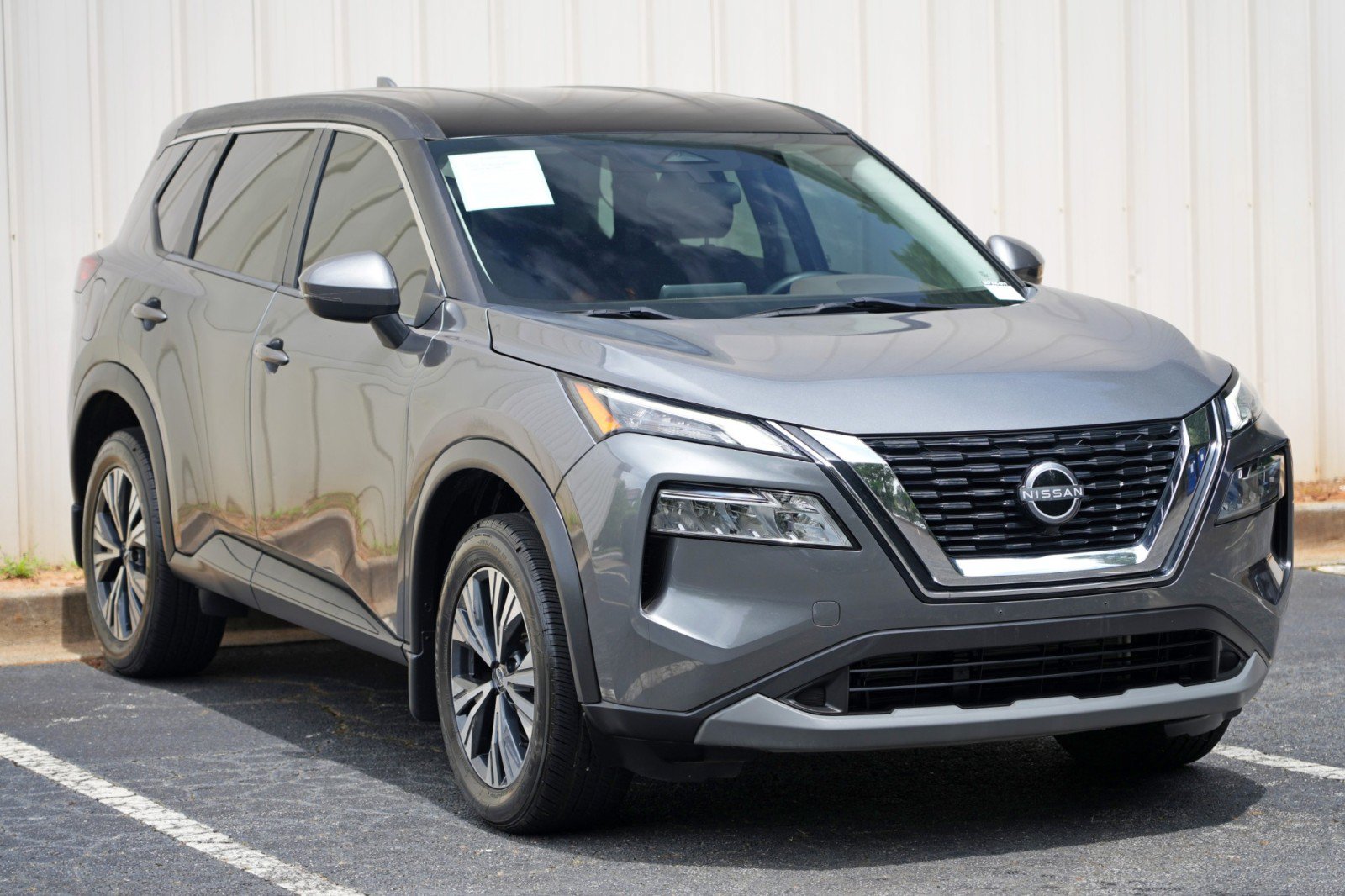 Used 2022 Nissan Rogue SV FWD image 48