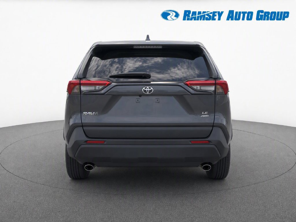 Used 2023 Toyota RAV4 LE AWD/4WD image 7