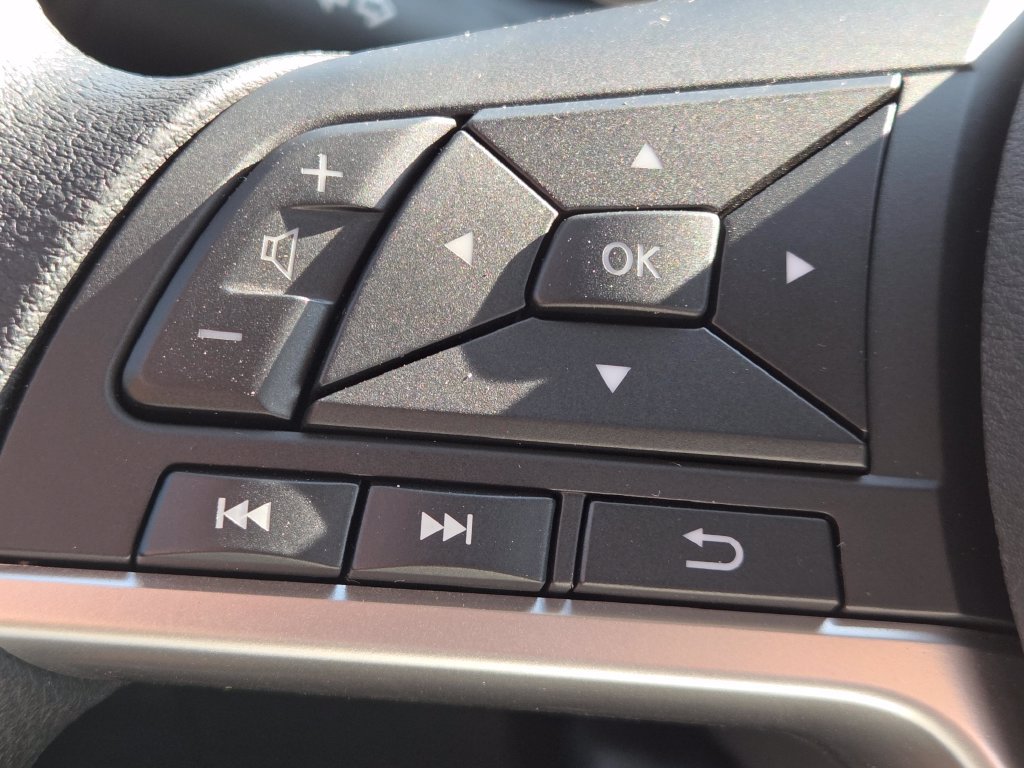 New 2026 Nissan Altima 2.5 SV FWD image 9