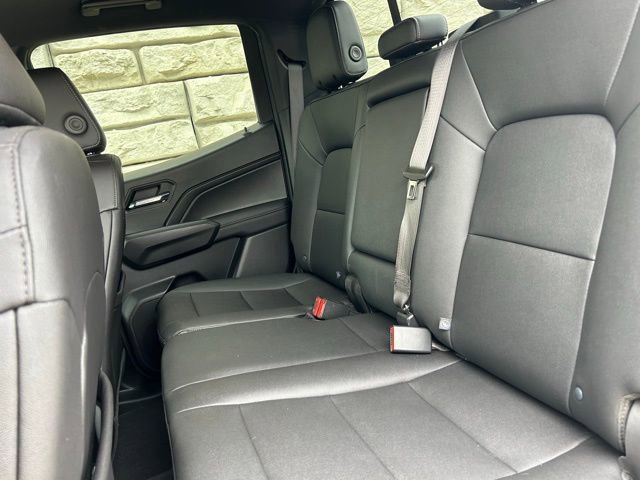 Used 2023 Chevrolet Colorado LT w/ LT Convenience Package III RWD image 9